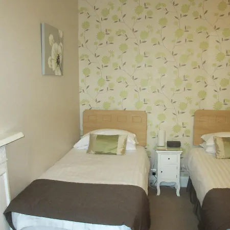 Hillside 4*